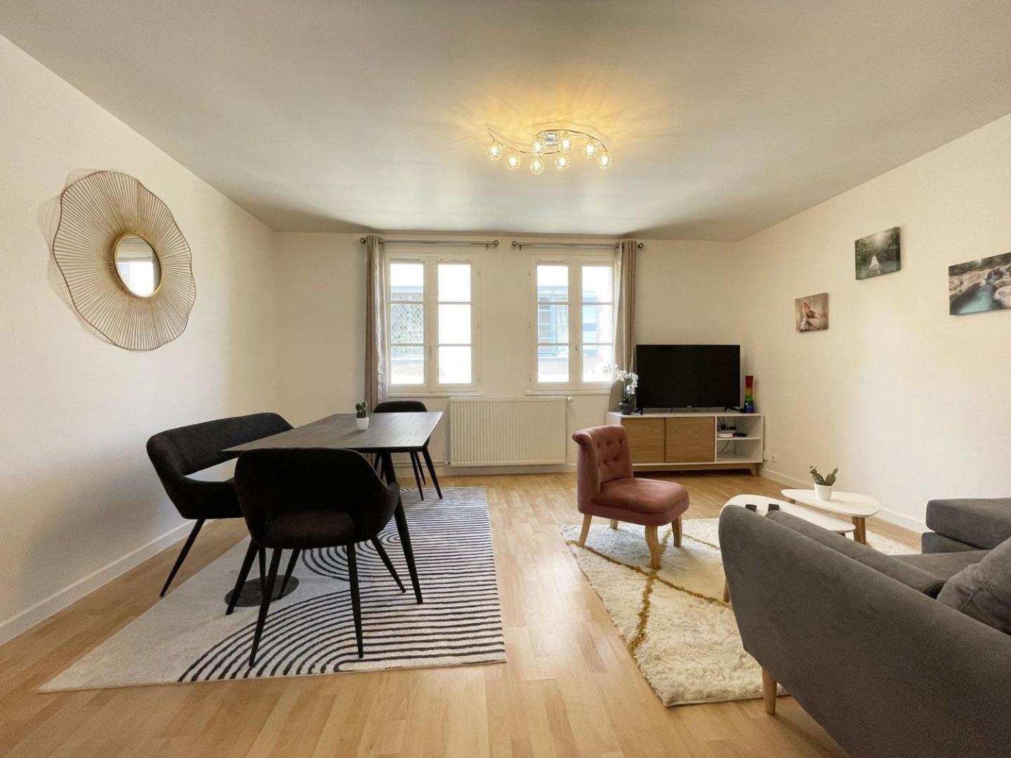 Au Bord De L'Eure - Free Parking Apartment Chartres Exterior foto